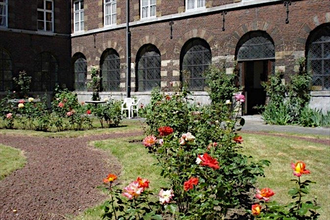 Les Jardins Secrets de Liège : Une Immersion Verte au Cœur de la Ville