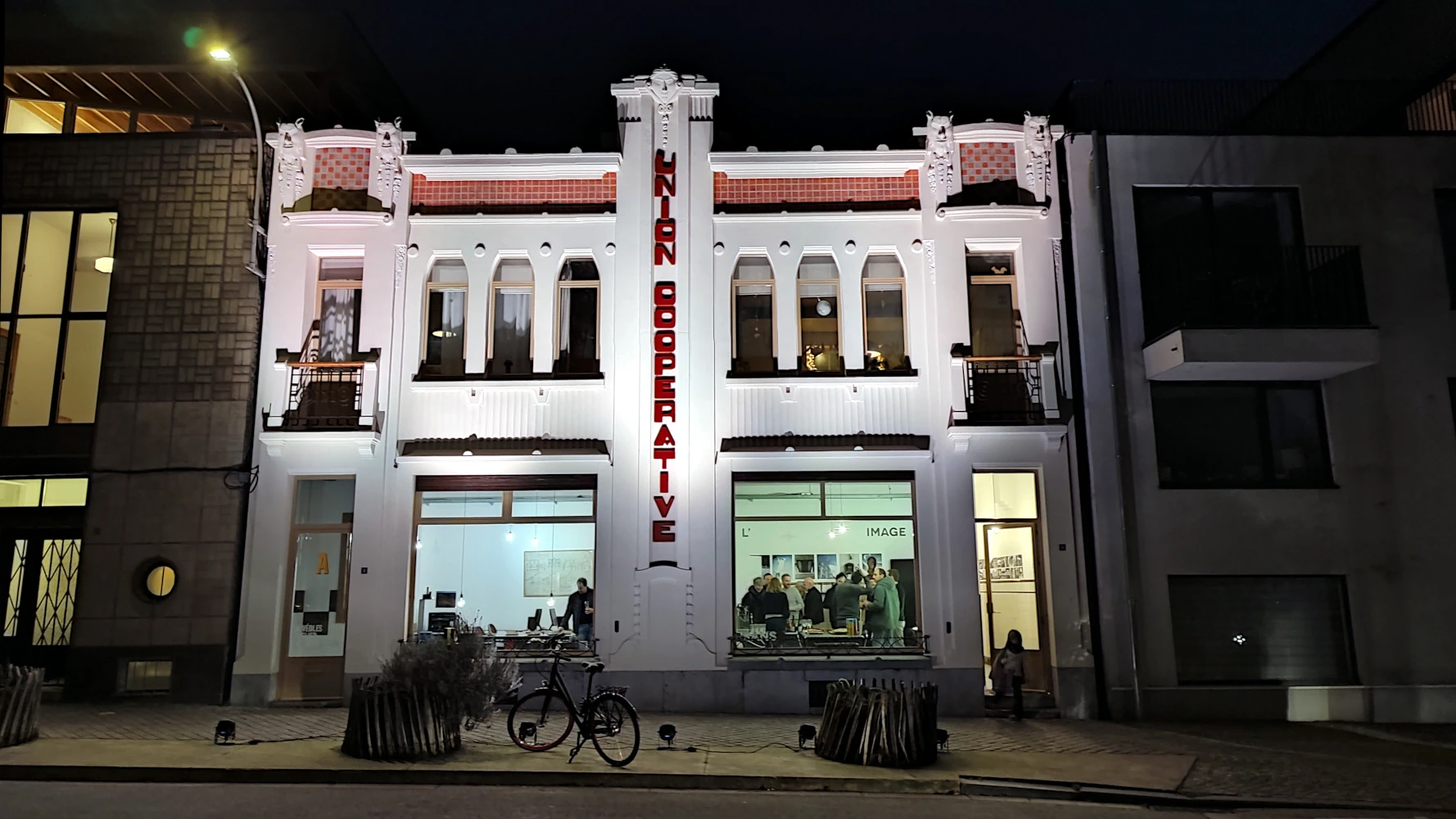 La façade d’un magasin de l’Union Coopérative de Liège renaît…