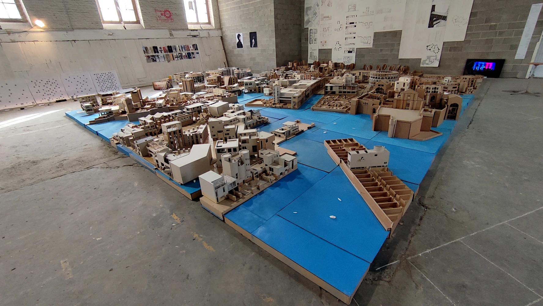 FRICTIONS : quand l’architecture se pense entre réel et utopie