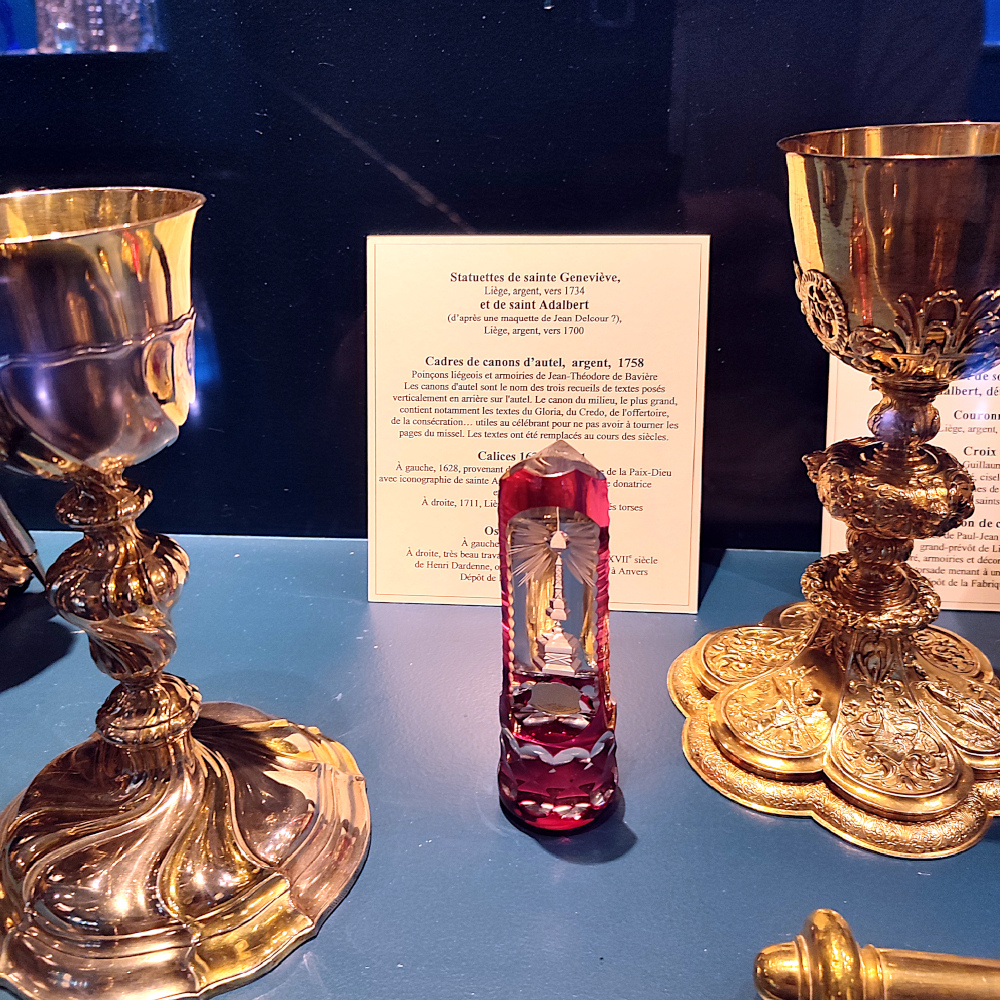 Exposition « Sacré cristal » au Trésor de Liège